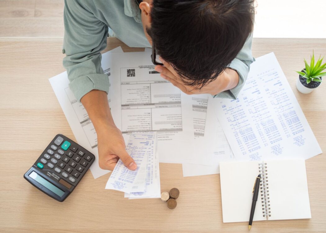 Should You Hire a Business Accountant – The Pros and Cons & Everything Else You Need to Know