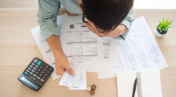 Should You Hire a Business Accountant – The Pros and Cons & Everything Else You Need to Know